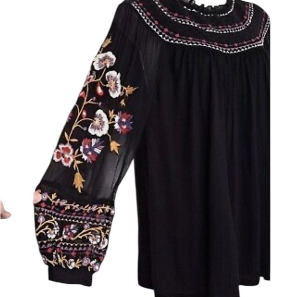 Anthropologie Akemi + Kin Louise Black Embroidered Floral Blouse Size L - Picture 7 of 11